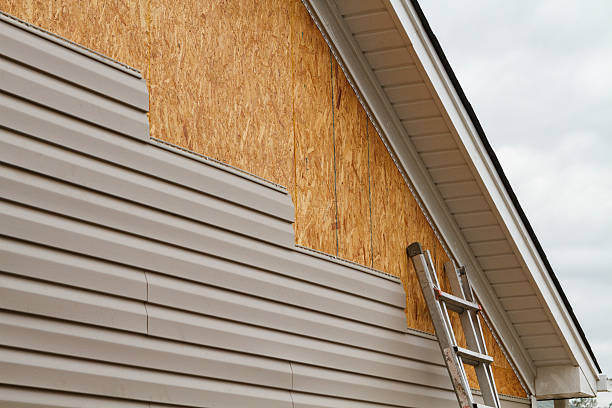 Professional Siding Installation technician working in Canton Center, CT